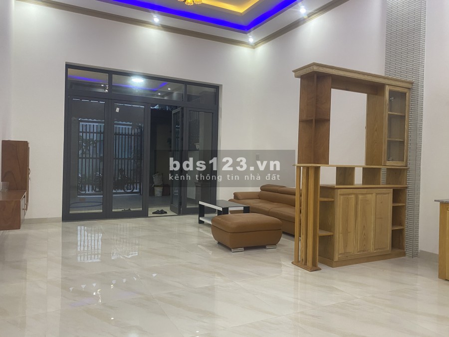 Nhà sổ riêng gần chợ cây sung cách đường 768 vào 50m
