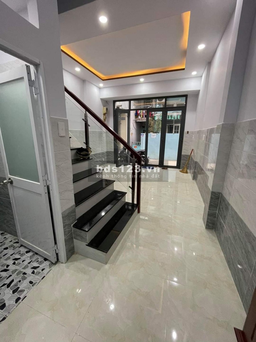 Nhà Bán Gấp Âu Cơ, 40m, 1 trệt 1 lầu, ngang 4m Giá Còn 3.5tỷ.
