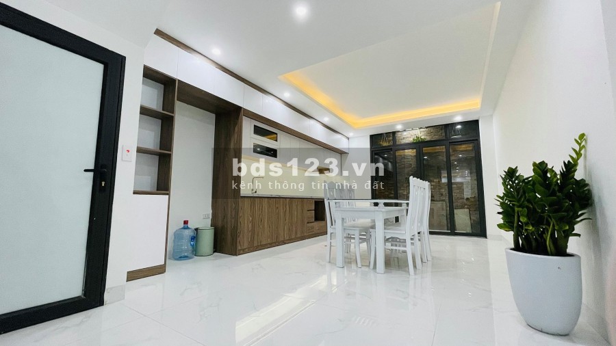Vũ Tông Phan đẳng cấp thượng lưu, 2 mặt thoáng, gara ô tô 7 tầng, thang máy, có nội thất xịn, giá. 9.5 tỷ