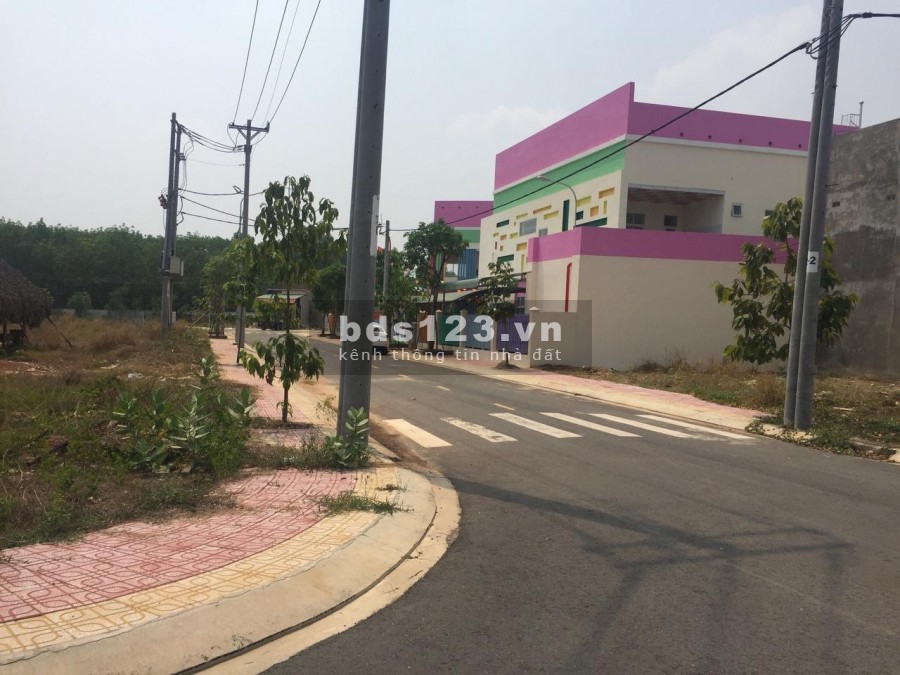 Bán Đất Nằm Trong KCN Bình Dương,Thổ Cư 100%,Shr Tiện Đầu Tư,Kinh Doanh - Giá 5Tr/m2