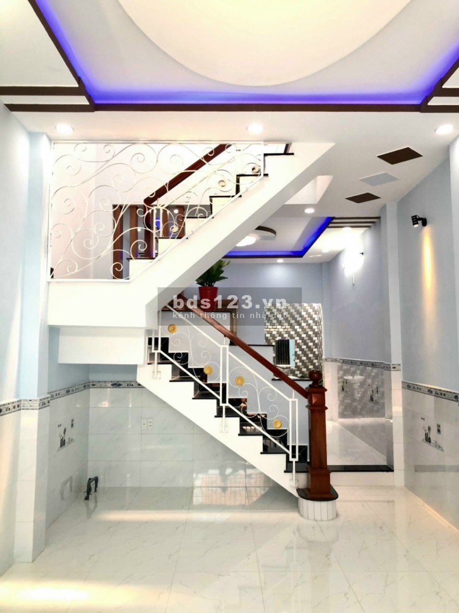 Cần tiền nên ra đi căn nhà hóc môn 68m2 giá 1 tỷ 1