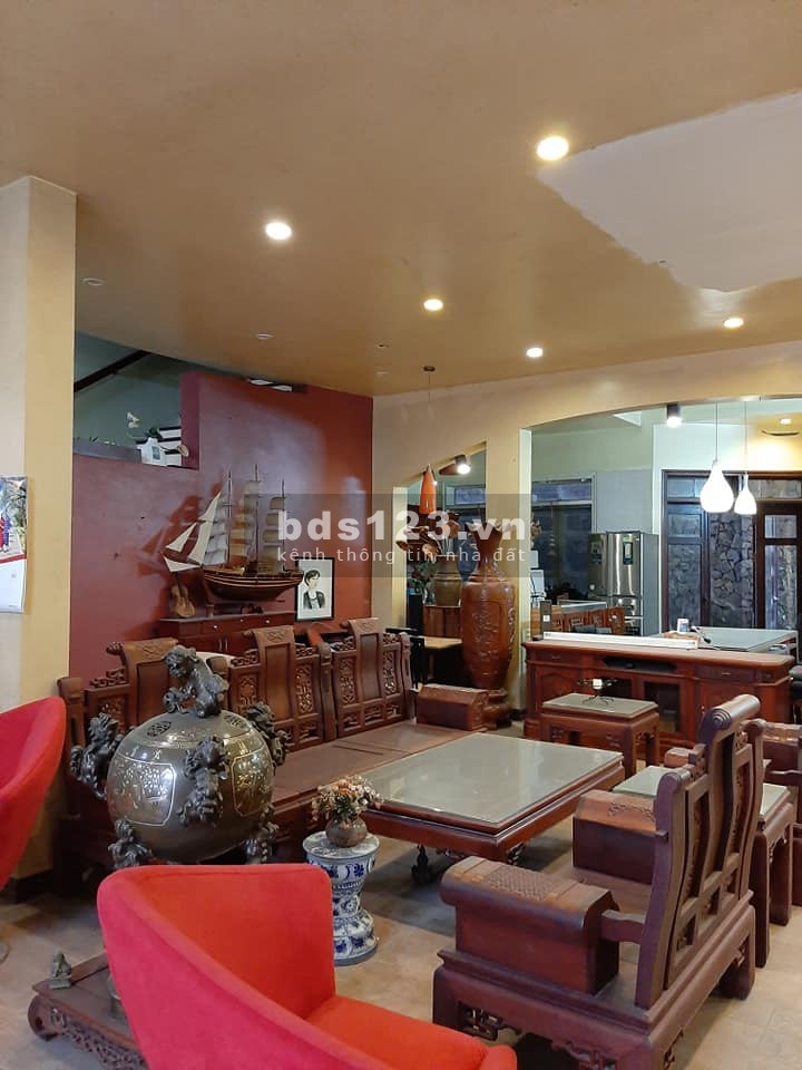 Bán đất tặng nhà phố Ngọc Thụy, Long Biên, Hà Nội.