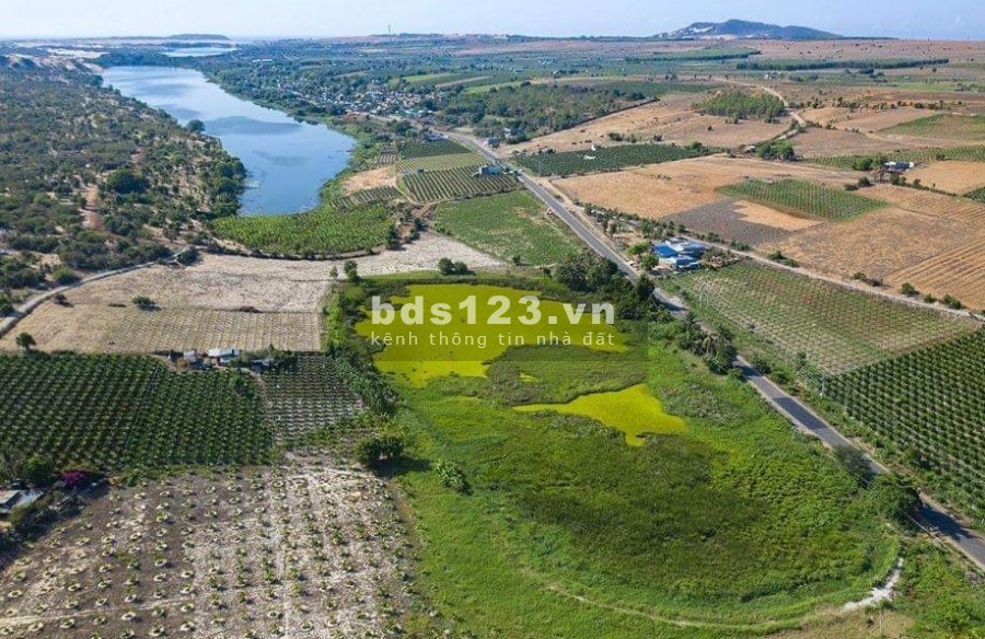 Cần bán lô đất vườn Hòa Thắng, gần DT716, sổ có đường, mặt tiền dài