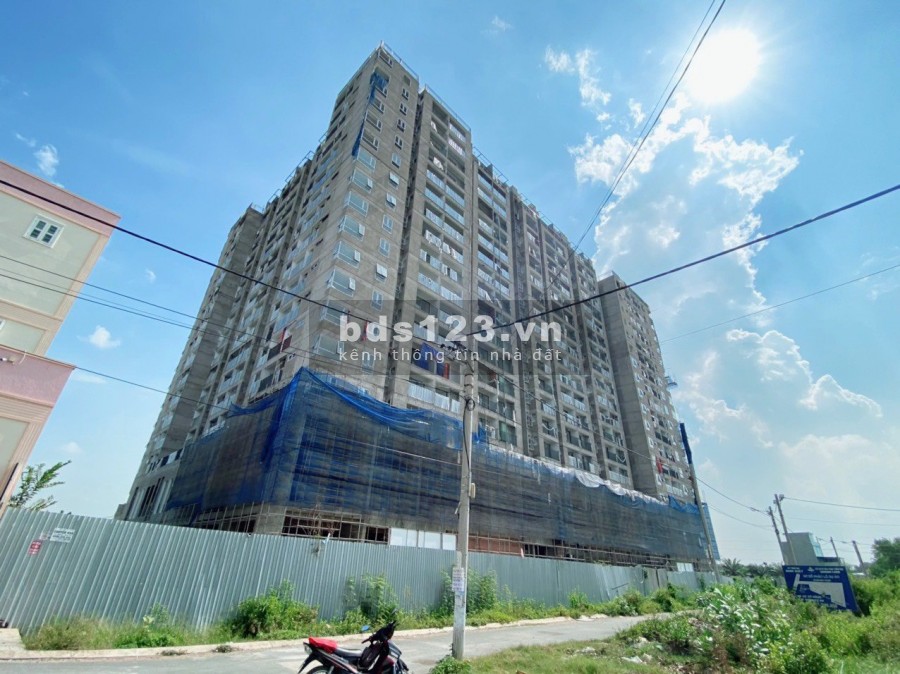 Shophouse đẹp nhất dự án Ricca Quận 9. Căn mặt tiền, thông ra hồ bơi. Gía mềm chỉ 44 triệu/m2