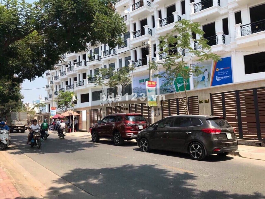 Bán nhà thới an nhà phố 1 trệt 4 lầu diện tích 80m2 đường 12m Q12