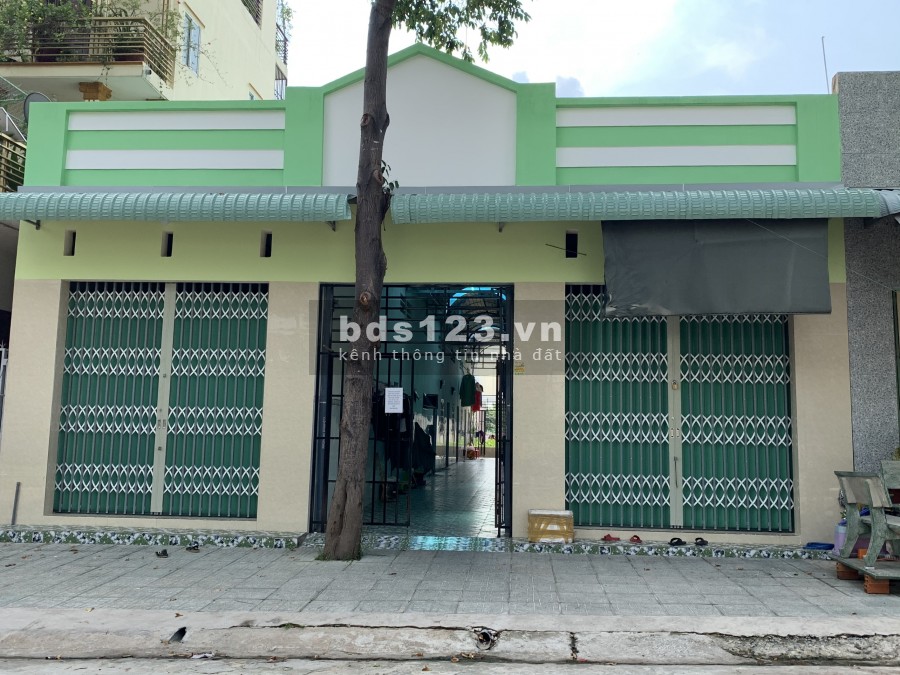 Do gia đình cần chuyển lên SG sinh sống nên cần bán gấp 32 phòng trọ và 450m2 đối diện chợ