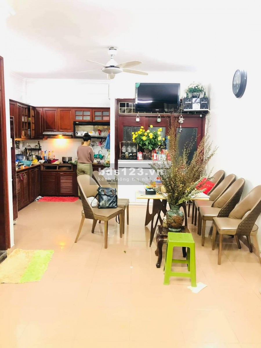 Phân lô quân đội, bán nhà phố Vũ Thạnh 55m2, 4 ngủ, nhà đẹp như Biệt thự, ngõ nông, 5.7 tỷ