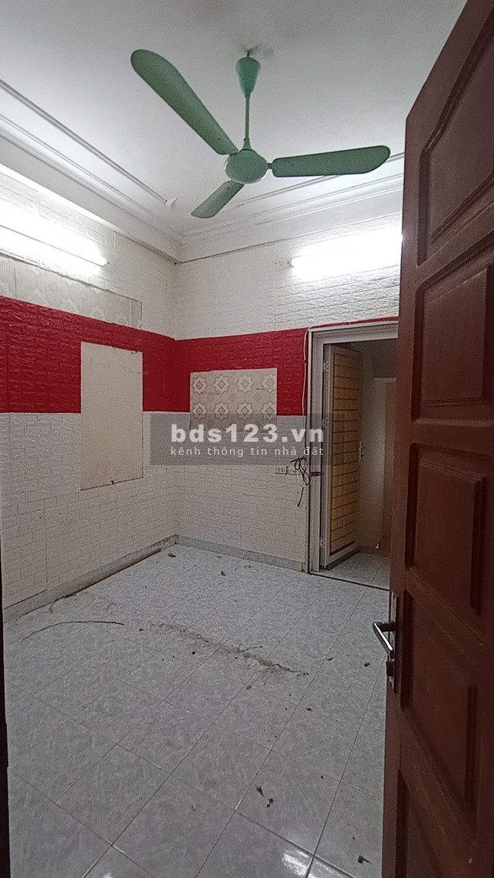 Cho thuê nhà Ngõ 72 Nguyễn Trãi, 4T*3PN, điều hòa, nóng lạnh, ngõ 3 gác