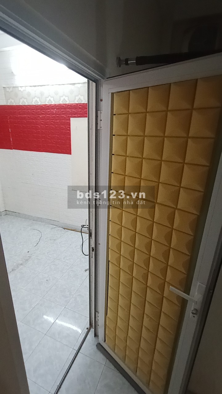 Cho thuê nhà Ngõ 72 Nguyễn Trãi, 4T*3PN, điều hòa, nóng lạnh, ngõ 3 gác