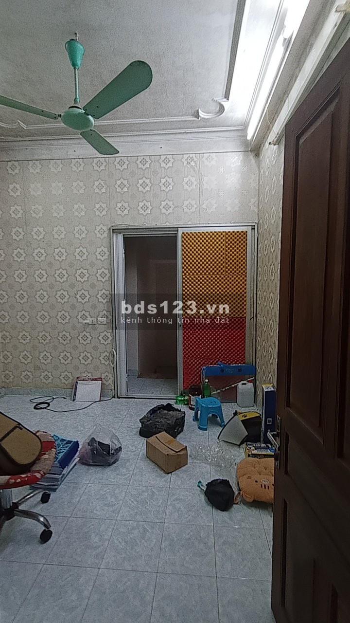 Cho thuê nhà Ngõ 72 Nguyễn Trãi, 4T*3PN, điều hòa, nóng lạnh, ngõ 3 gác