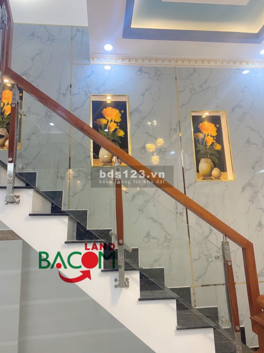 Bán nhà siêu đẹp 1T1L shr full thô cư P.TÂN PHONG giá chỉ 2ty550