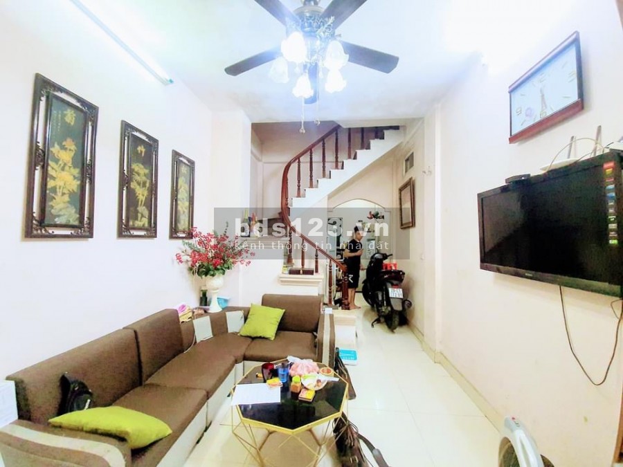 Bán nhà phố Vạn Kiếp, giao Trần Hưng Đạo, lô góc 3 thoáng