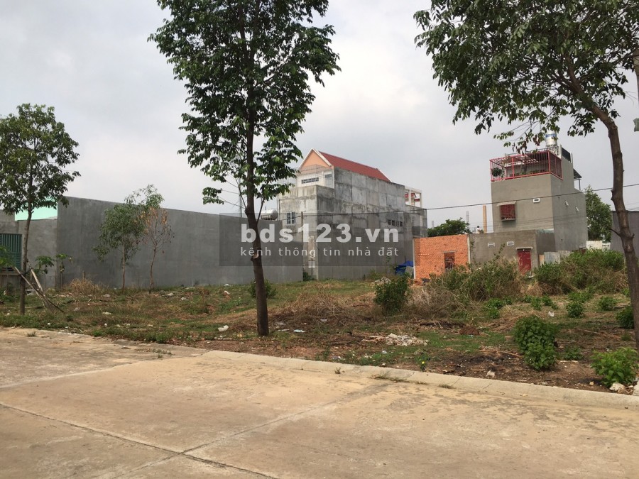 Về quê đầu tư gần nhà, cần bán lại lô đất gần chợ giá rẻ full thổ cư
