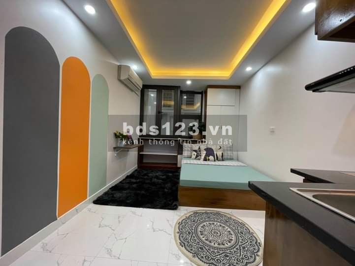 Bán Chung cư Mini ở Gã Tư Sở. mặt ngõ Ô TÔ tránh DT 50M x 5T. Giá sốc: 6.9 tỷ