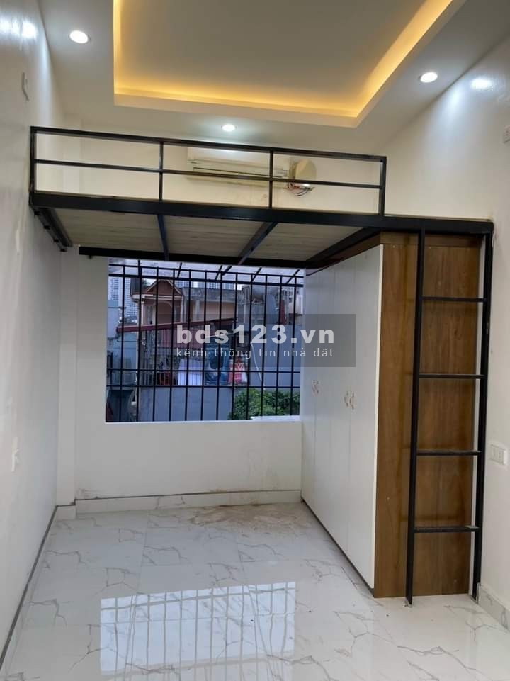 Bán Chung cư Mini ở Gã Tư Sở. mặt ngõ Ô TÔ tránh DT 50M x 5T. Giá sốc: 6.9 tỷ