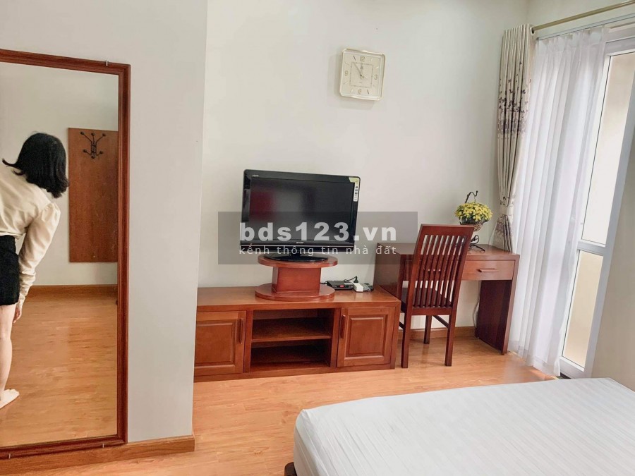 Cho thuê căn hộ 19 Liễu Giai 65m2 1PN full nội thất sang trọng giá 8tr/tháng