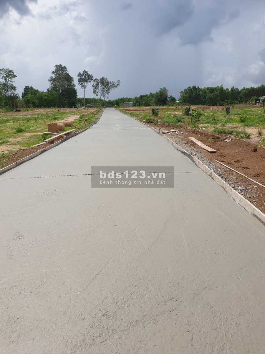 Vợ chồng ly dị cần bán gấp lô đất nền, tiện kinh doanh