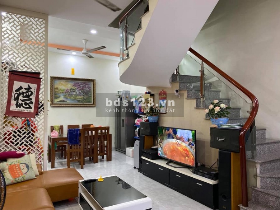 Siêu phẩm, Yên Hòa, phố nhộn nhịp từng mét đất, dt 54m2, giá 4,8 tỷ