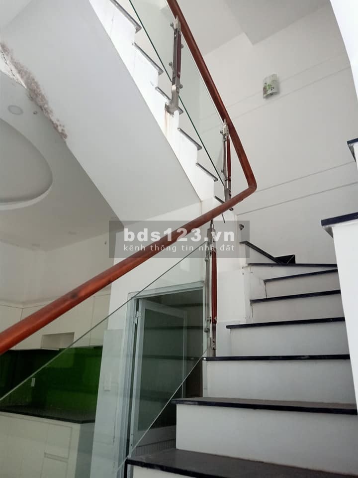 Bán nhà HXH Trung tâm Tân Thới Hiệp Quận 12, 55m2 giá chỉ 4.3 tỷ thương lượng