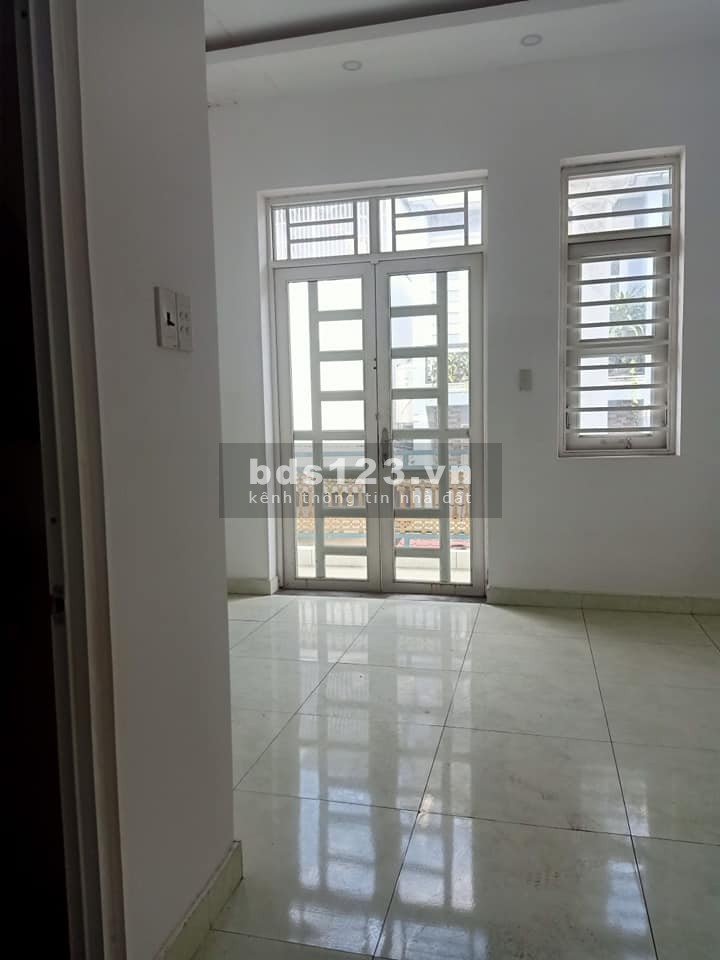 Bán nhà HXH Trung tâm Tân Thới Hiệp Quận 12, 55m2 giá chỉ 4.3 tỷ thương lượng