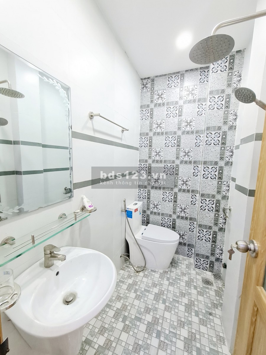 Bán nhà HXH Trung tâm Tân Thới Hiệp Quận 12, 55m2 giá chỉ 4.3 tỷ thương lượng