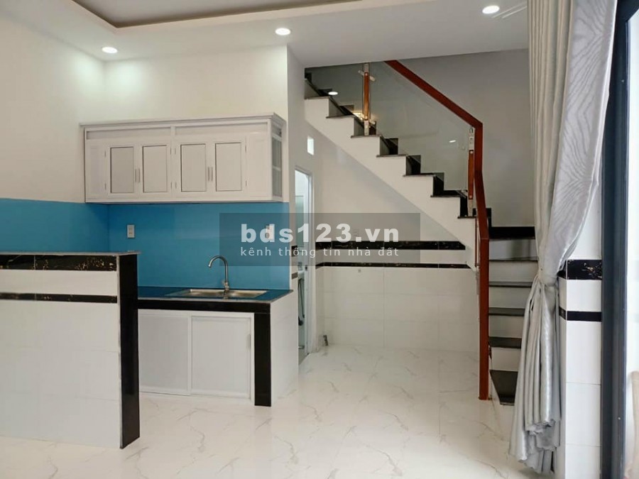 Mình Cần Bán Nhà Cách Đường Đinh Thiện, Bình Chánh 4Km