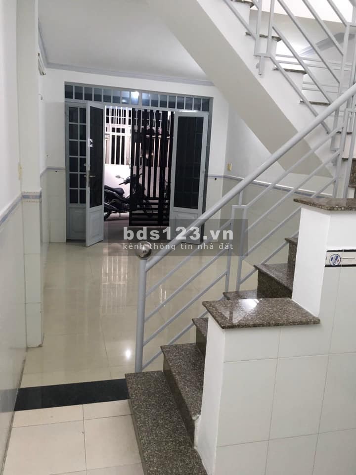 Mình Cần Bán Nhà Cách Đường Đinh Thiện, Bình Chánh 4Km
