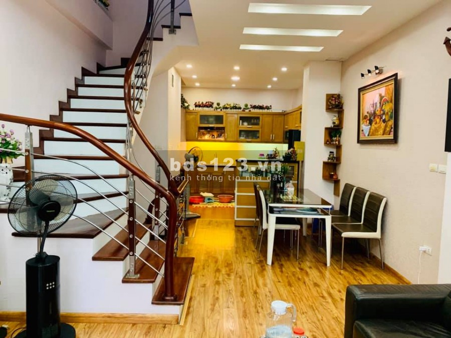 Bán nhà Hoàng Hoa Hám, Hà Đông, mặt tiền lớn, kinh doanh hiệu suất cao 0374929361
