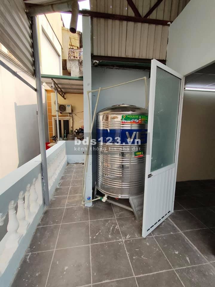 Bán nhà Diện Tích 30m2, 3tầng, mặt tiền 5.9m. Giá 2.3 tỷ