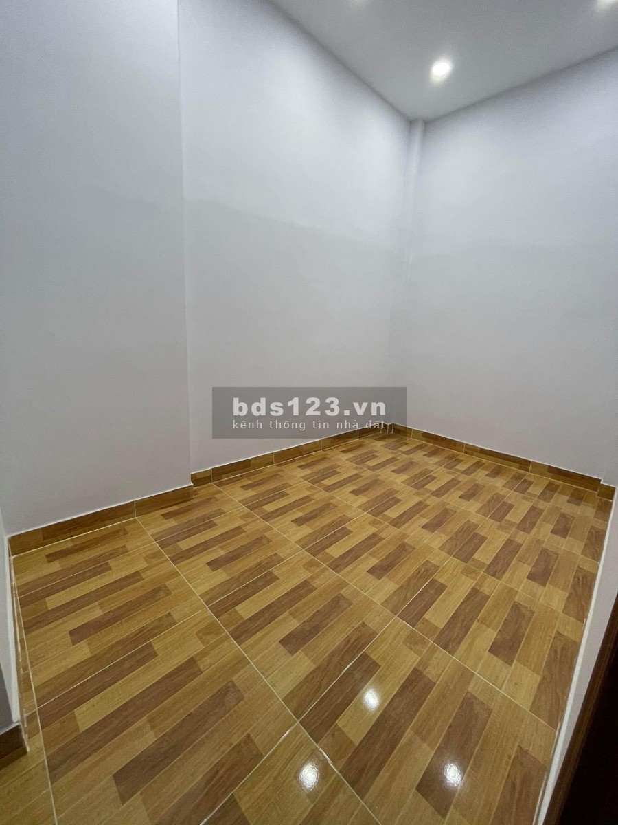 Bán nhà Âu Cơ phường 10, Tân Bình, nở hậu (4 x 12m) chỉ nhỉnh 4 tỷ