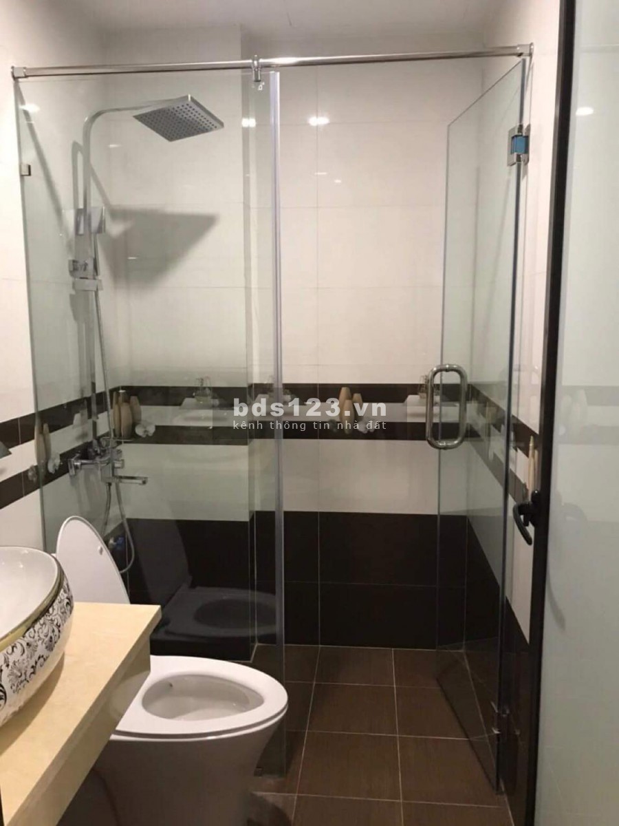 Bán Nhà Phạm Văn Đồng Phân Lô Ô TÔ KD 40M 5T MT3.5m 4.3 Tỷ