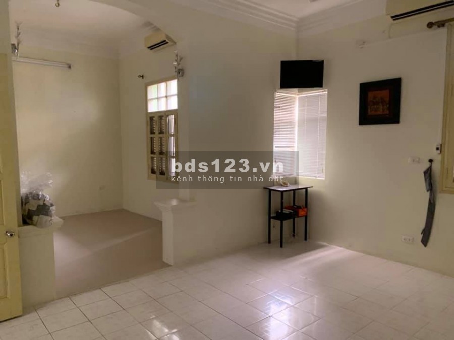 Lê Thanh Nghị, MT 8m, DT 70m2, giá 10.5 tỷ