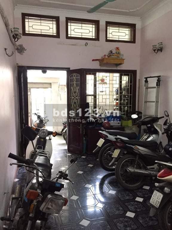 Bán nhà ngõ 290 Kim Mã – Giang Văn Minh, 45m2 *4T, KD doanh thu 17 triệu/tháng, giá 4,2 tỷ