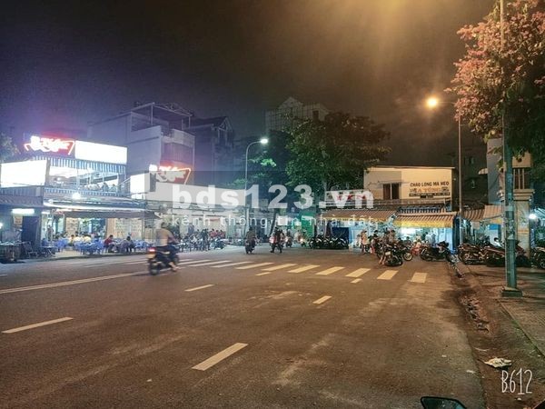 Bán gấp nhà Đồng Nai Phường 15 Quận 10, ngang 6m, 5 tầng giá 8.3 tỷ.