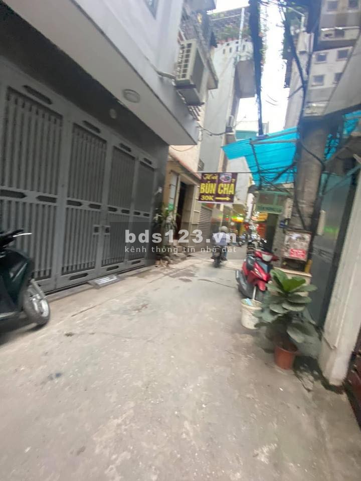 Mặt ngõ kinh doanh, ô tô đỗ cửa, ngõ 82 Yên Lãng, DT 50m2, MT 3.1m , 5 tầng, giá 6.4 tỷ