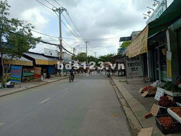 Bán đất thổ cư mặt tiền tân hiệp 30 hóc môn sổ hồng riêng thổ cư 1000 bàn giao liền tay