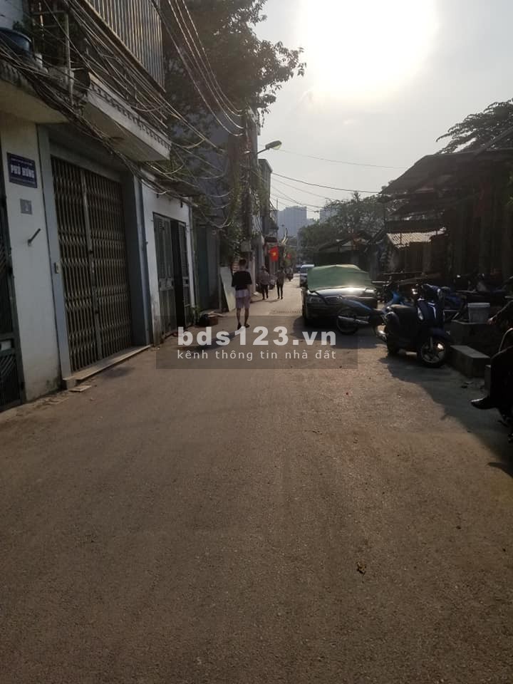Bán nhà Vĩnh Hưng, ô tô đỗ cách 5m, lô góc banh nhanh, giá 2.65 tỷ, dtsd 43m2