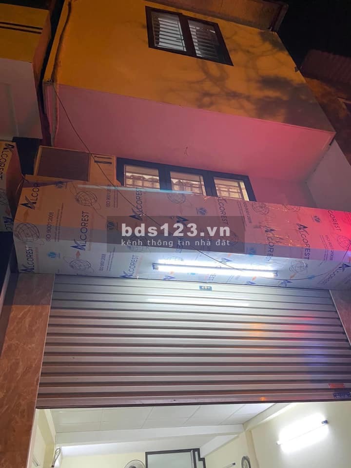 Ngọc Lâm. Bán nhà mặt phố, kinh doanh, ở hoặc cho thuê 14,15 triệu.