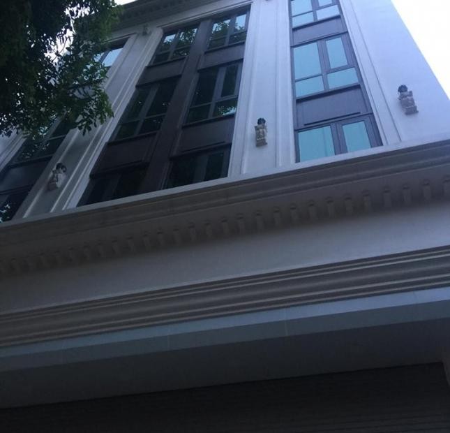 Bán nhà phố Lạc Long Quân, Tây Hồ, dtsd 152m2, 6 tầng đúc, mt 9m, giá 24.5 tỷ, giá rẻ, đúc kiên cố