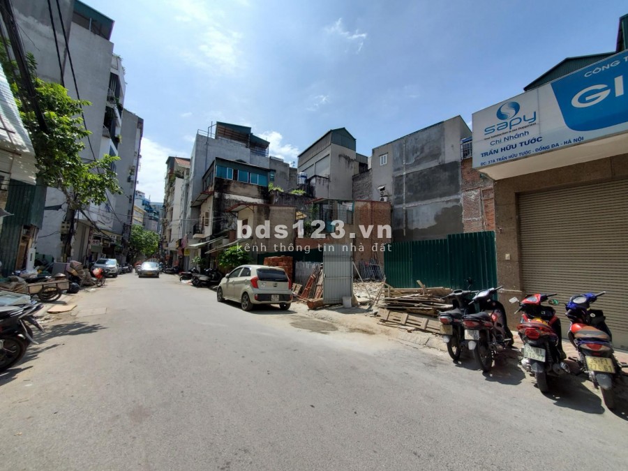 Bán đất mặt phố Trần Hữu Tước 130m2. Mặt tiền 8m. Lô góc vỉa hè Ô tô tránh KD. Giá 24 tỷ 8