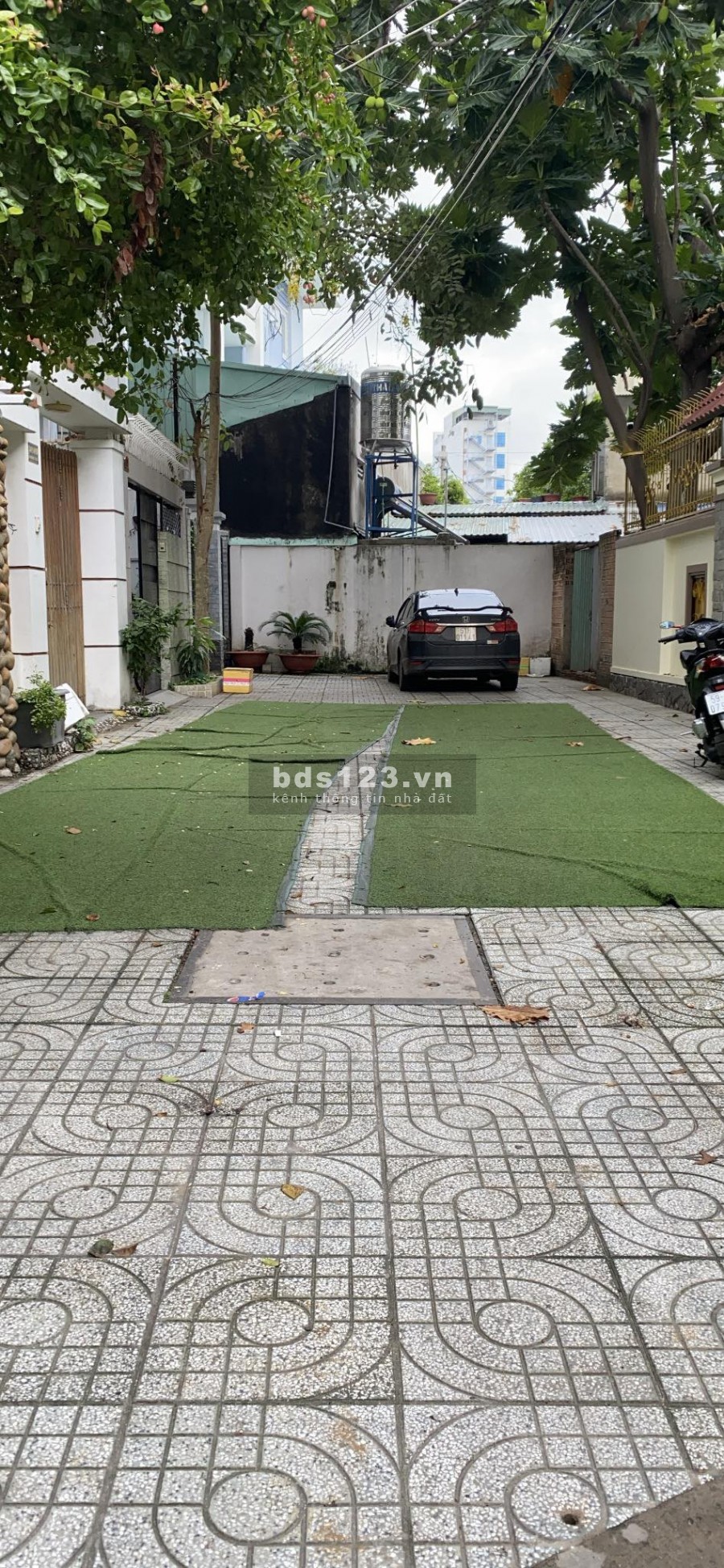 Bán nhà Quận Gò Vấp đường Nguyên Hồng phường 1 dt 73M2, 3 tầng HXH vô nhà giá 8.3Tỷ