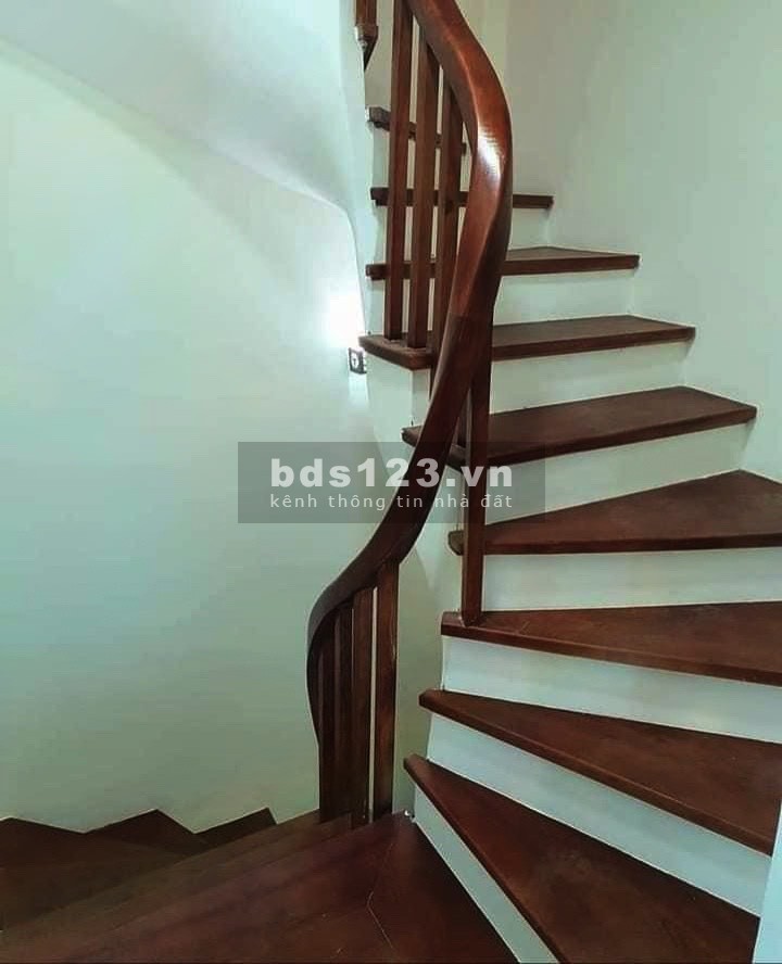 Nguyễn An Ninh giá 6.5 tỷ, nhà đẹp, thông thoáng, 5m ra đường chính