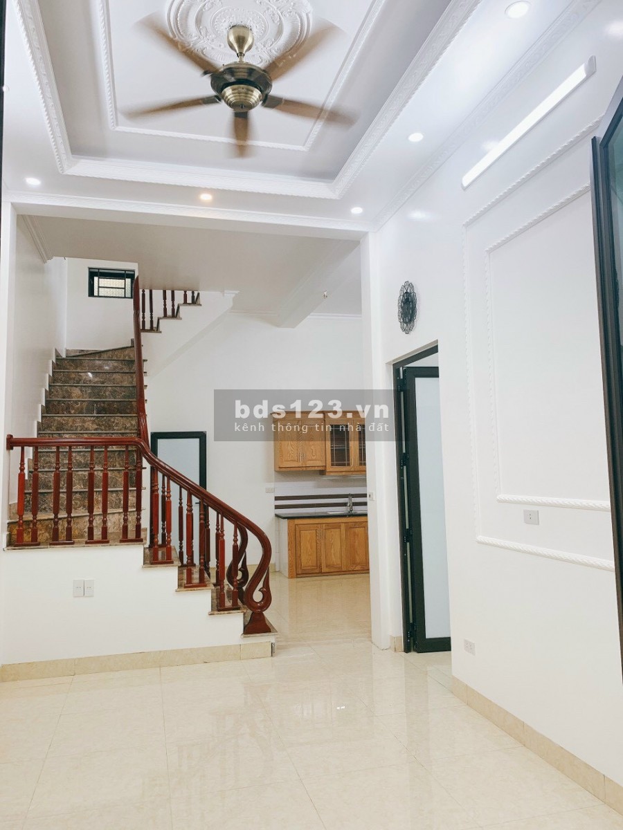 Bán nhà ngõ phố Đinh Văn Tả, TP HD, 50.4m2, mt 5.8m, 2 tầng, 3 ngủ, chỉ 1 tỷ 350 triệu
