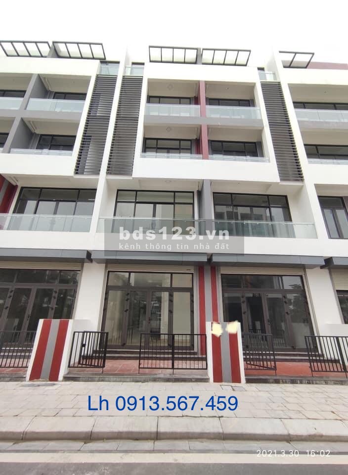 Shophouse Ngay cổng công viên vỉa hè 4m 5 tầng thang máy Giá 9.15 tỷ