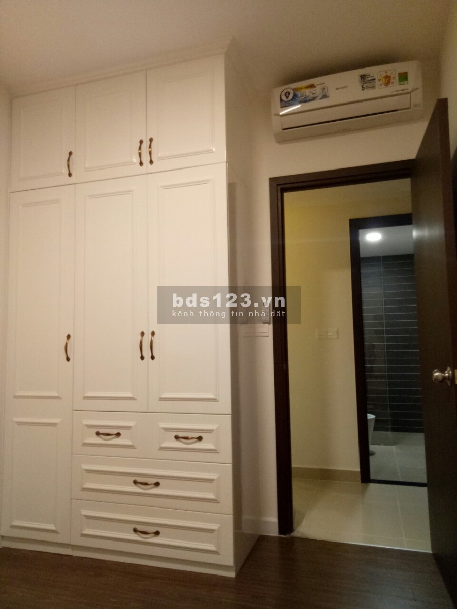 Nhà đẹp cần cho thuê gấp: CH Sunrise Riverside 70m2 2PN Full NT giá 12 tr/tháng. LH: 0946894828