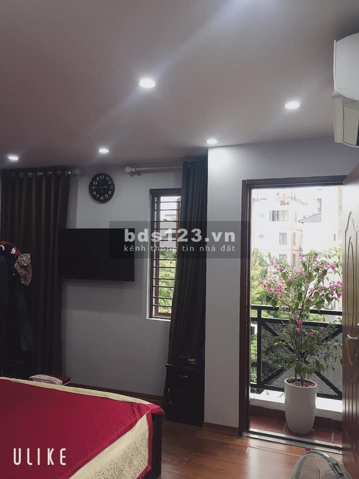 Bán nhà, Cổ Nhuế, 30M2 x 4 Tầng, ngõ OTO, Kinh doanh, 3.3 Tỷ