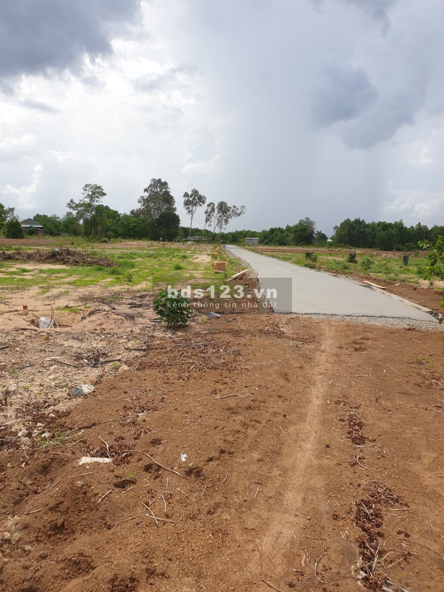 Vợ chồng ly dị cần bán gấp lô đất nền, tiện kinh doanh
