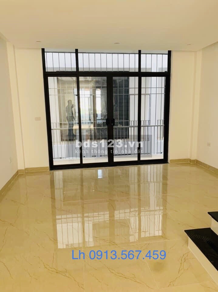 Shophouse Ngay cổng công viên vỉa hè 4m 5 tầng thang máy Giá 9.15 tỷ