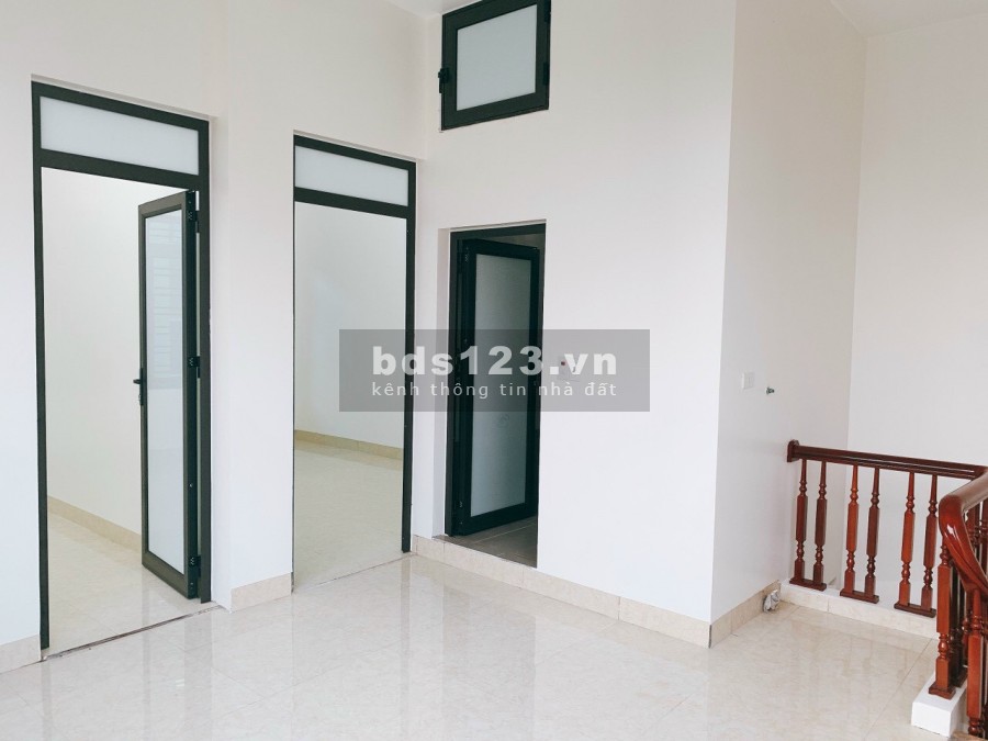 Bán nhà ngõ phố Đinh Văn Tả, TP HD, 50.4m2, mt 5.8m, 2 tầng, 3 ngủ, chỉ 1 tỷ 350 triệu