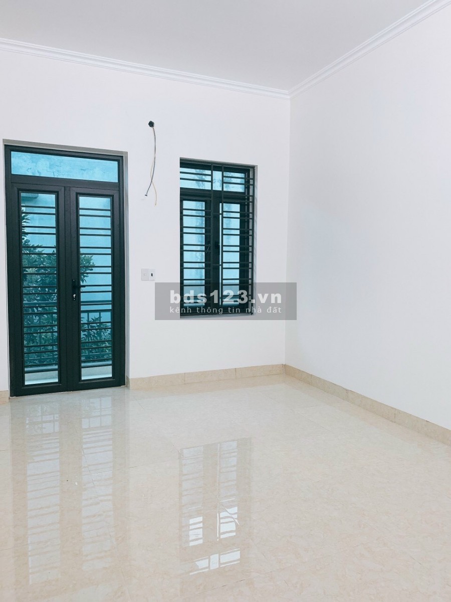 Bán nhà ngõ phố Đinh Văn Tả, TP HD, 50.4m2, mt 5.8m, 2 tầng, 3 ngủ, chỉ 1 tỷ 350 triệu